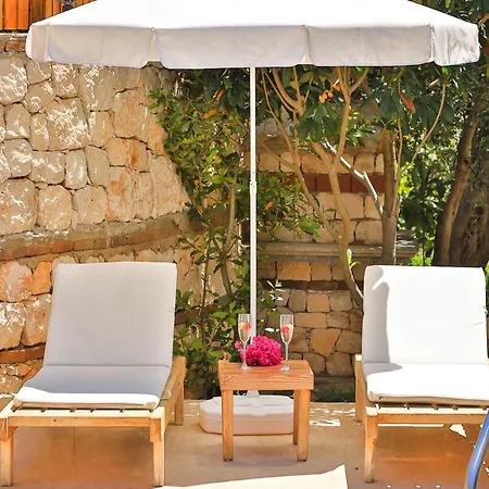 Villa Sari - Luxury With Private Pool & Jacuzzi Kaş
