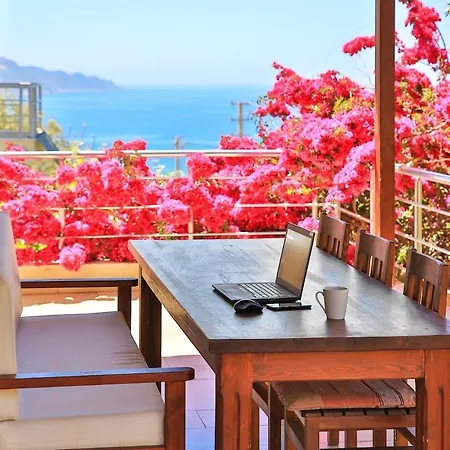 Sari - Luxury With Private Pool & Jacuzzi Villa Kaş