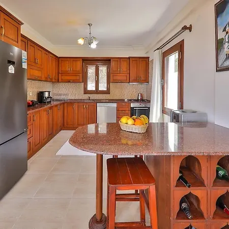 Sari - Luxury With Private Pool & Jacuzzi Vila *